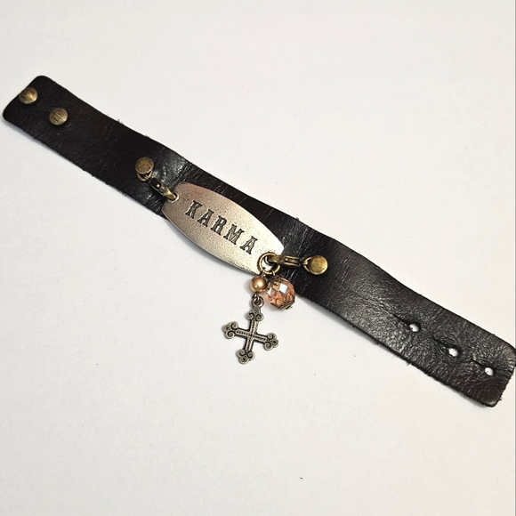 Lenny & Eva - Karma Leather Bracelet - Picture 3 of 6